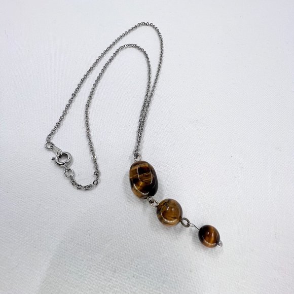Up-Cycled - Tigers Eye Graduated Pendant Shiny Silver Tone 16” Chain Necklace - Picture 5 of 6